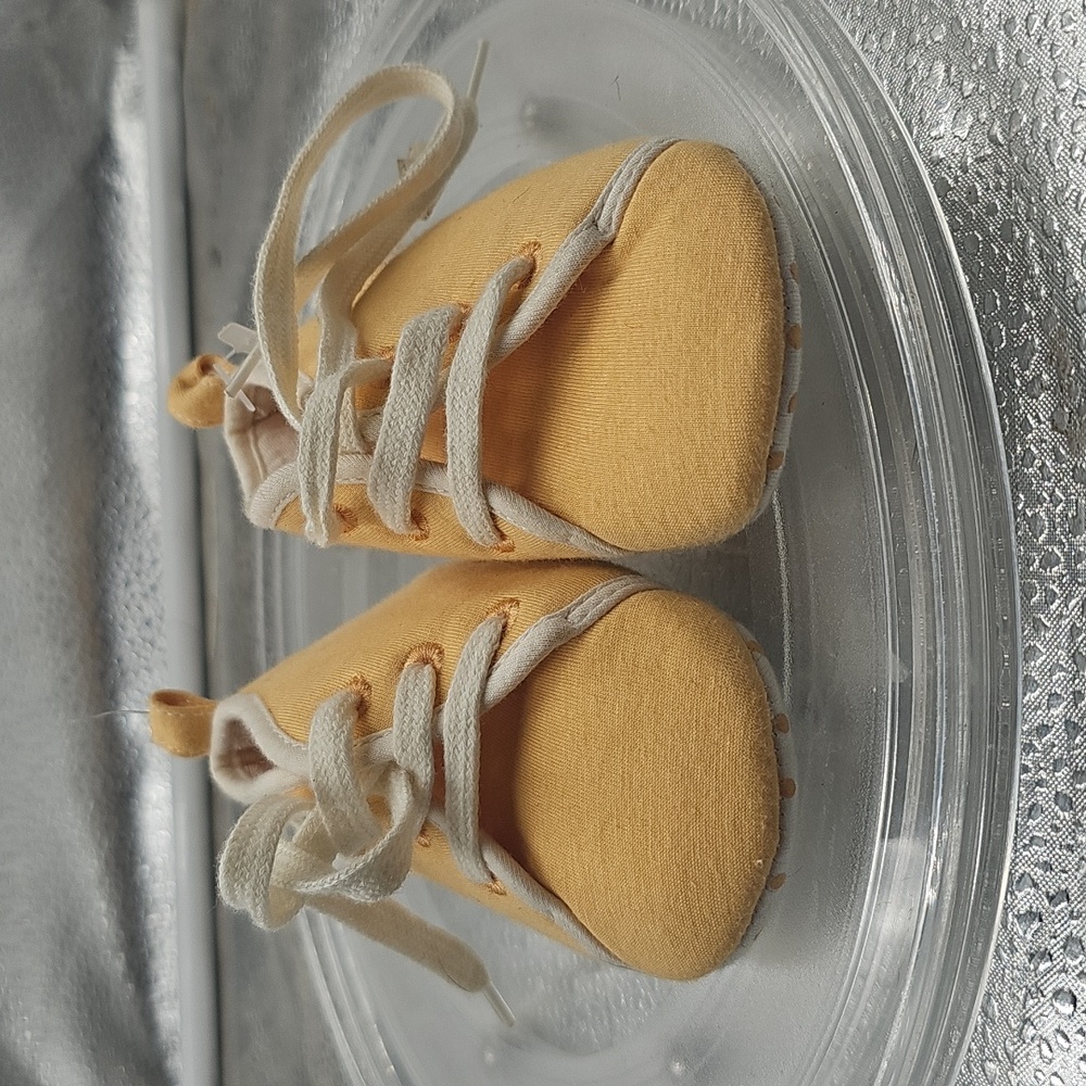 H Toddler Shoes 6-12 Months Of Age Baby Gap Light Orange Unisex